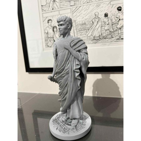 Alix Senator, la statuette