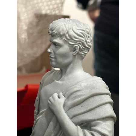 Alix Senator, la statuette