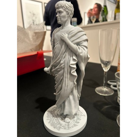 Alix Senator, la statuette
